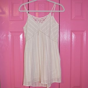 white billabong sundress LIKE NEW XS FITS S AND M